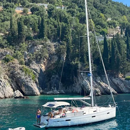 Гостевой дом Sea Лутраки